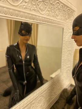 Public Photo of Iuliana95