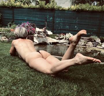 relax