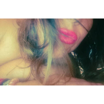 Foto pública de la_mely