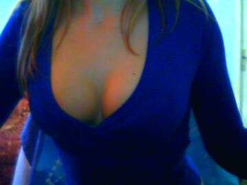 Public Photo of hotblonde