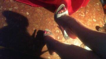 feet